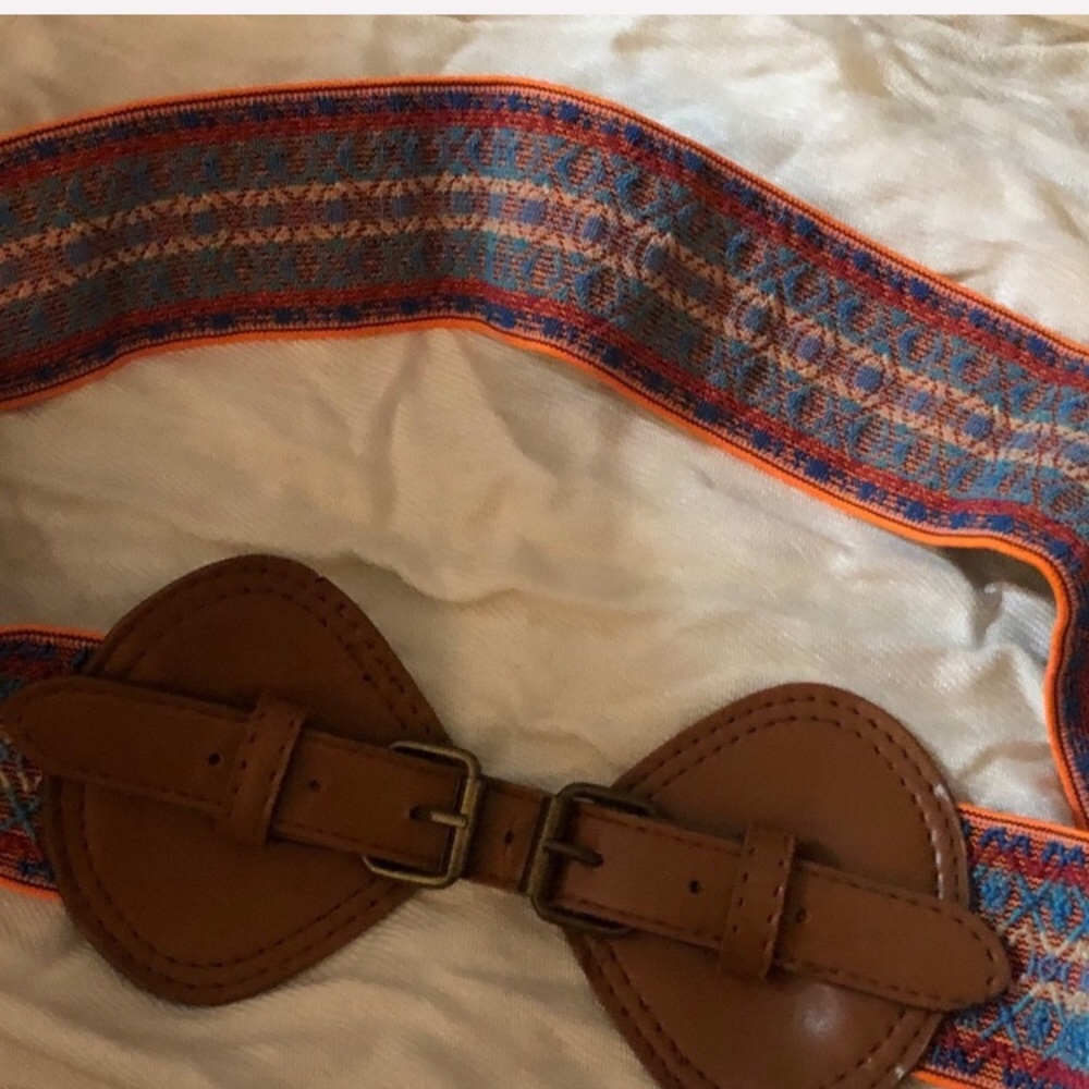 BELT - Picture 3 of 6